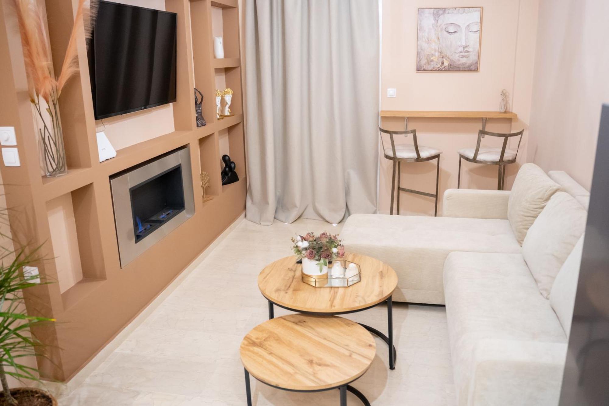 Kostis Luxury